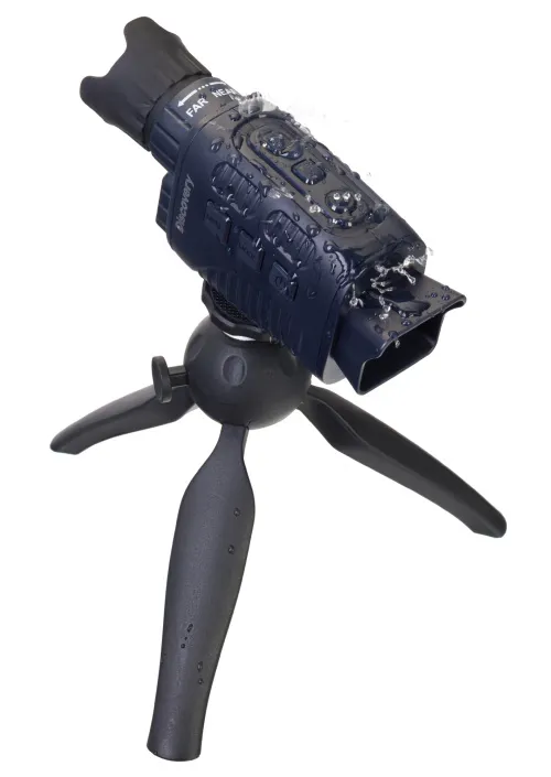 picture Levenhuk Discovery Night ML10 Digital Night Vision Monocular with Tripod,  13