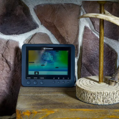photograph Bresser 5-in-1 Wi-Fi Weather Station with Colour Display, black,  17