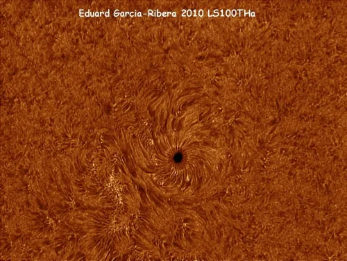 photo LUNT LS100THa/B1200 H-alpha Solar Telescope,  4