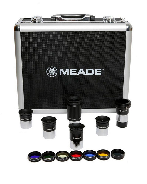 photograph Meade Series 4000 1.25" Eyepiece and Filter Set